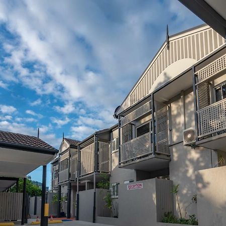 Benson Court Motel Бризбейн Екстериор снимка