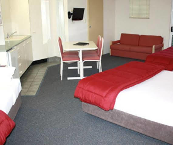 Benson Court Motel Бризбейн Екстериор снимка