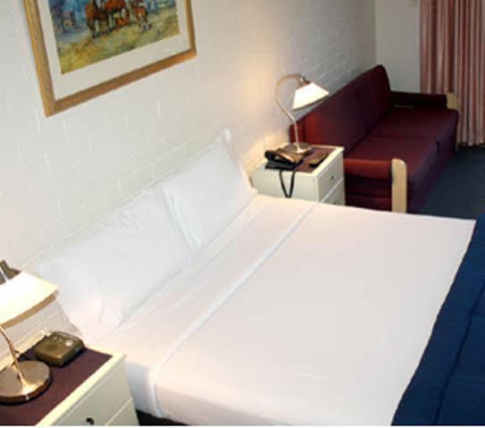 Benson Court Motel Бризбейн Екстериор снимка